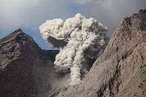 Eruption of wide ash cloud with little ash content, Batu Tara Volcano
