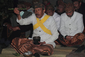 Priest performing ceremony at Yadnya Kasada festival