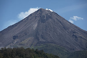 Clear view of Colima volcano from SW