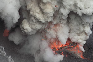 Dukono volcano, high pressure eruption of lava from central vent