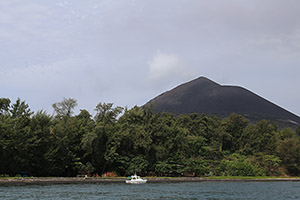 East beach, Anak Krakatau