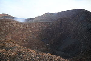 San Pedro crater, Santiago crater degassing behind