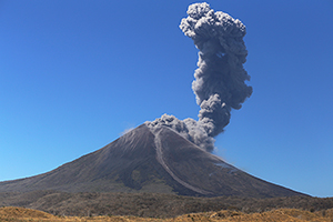 Ash cloud from explosive strombolian eruption of Momotombo Volcano, Nicaragua