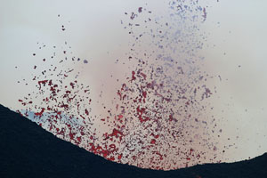 Nyamuragira Volcano eruption 2011 / 2012 - glowing lava bombs