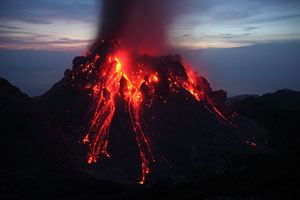 Incandescent rockfalls, Rerombola lava dome, Paluweh volcano