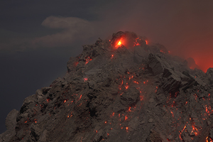 Incandescent areas, summit Rerombola lava dome, Paluweh volcano
