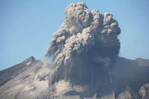Sakurajima Volcano, Showa Crater, Vulcanian Eruption, 2009/2010