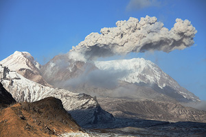 Ash venting from lava dome of Shiveluch volcano produces ash cloud 