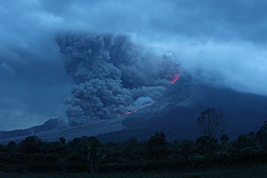 Pyroclastic Flow with incandescent base, Sinabung Volcano