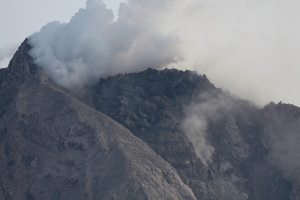 Sinabung volcano, June 2015, close-up dome